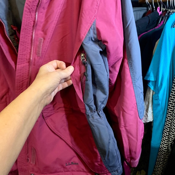 Pre-owned LL Bean Ladies Snow/Ski Jacket Size Medium - Picture 2 of 16